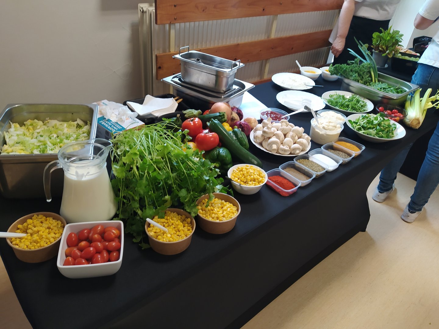 Table with vegetarian food.