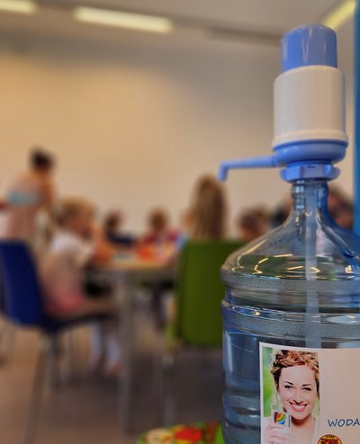 water_dispenser_school_canteen